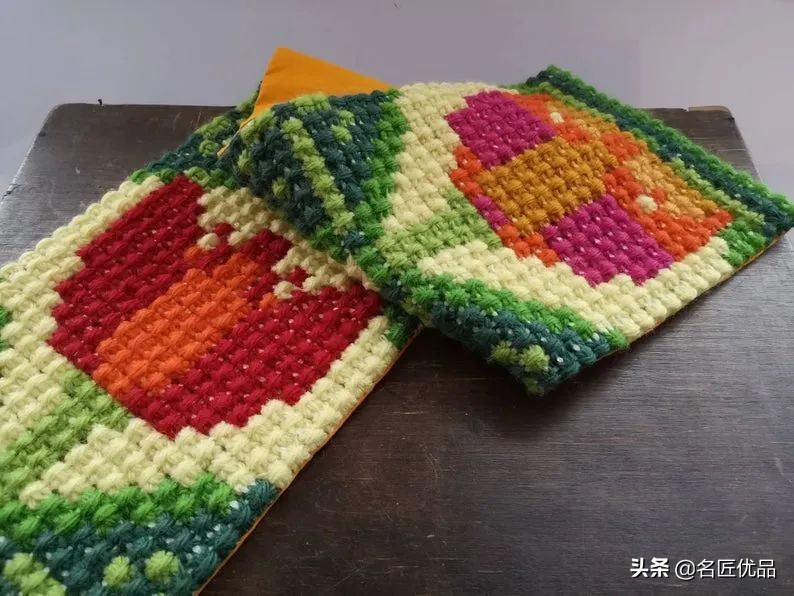 旧物利用!毛线用不完就用来刺绣,这才是十字绣最让人佩服的绣法