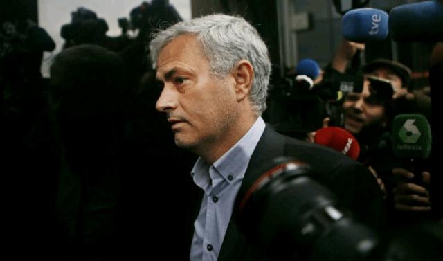 当防守球员不贴过来怎么办,足球现在的防守和以前的防守强度