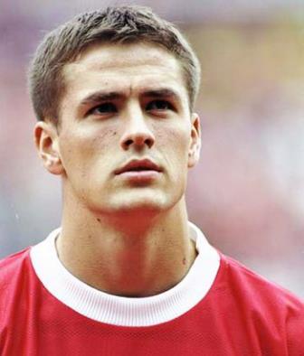 欧文获得过英超冠军视频,欧文十八岁就是英超最佳射手