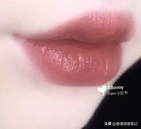 涂mac口红的女孩,涂mac小辣椒的美女