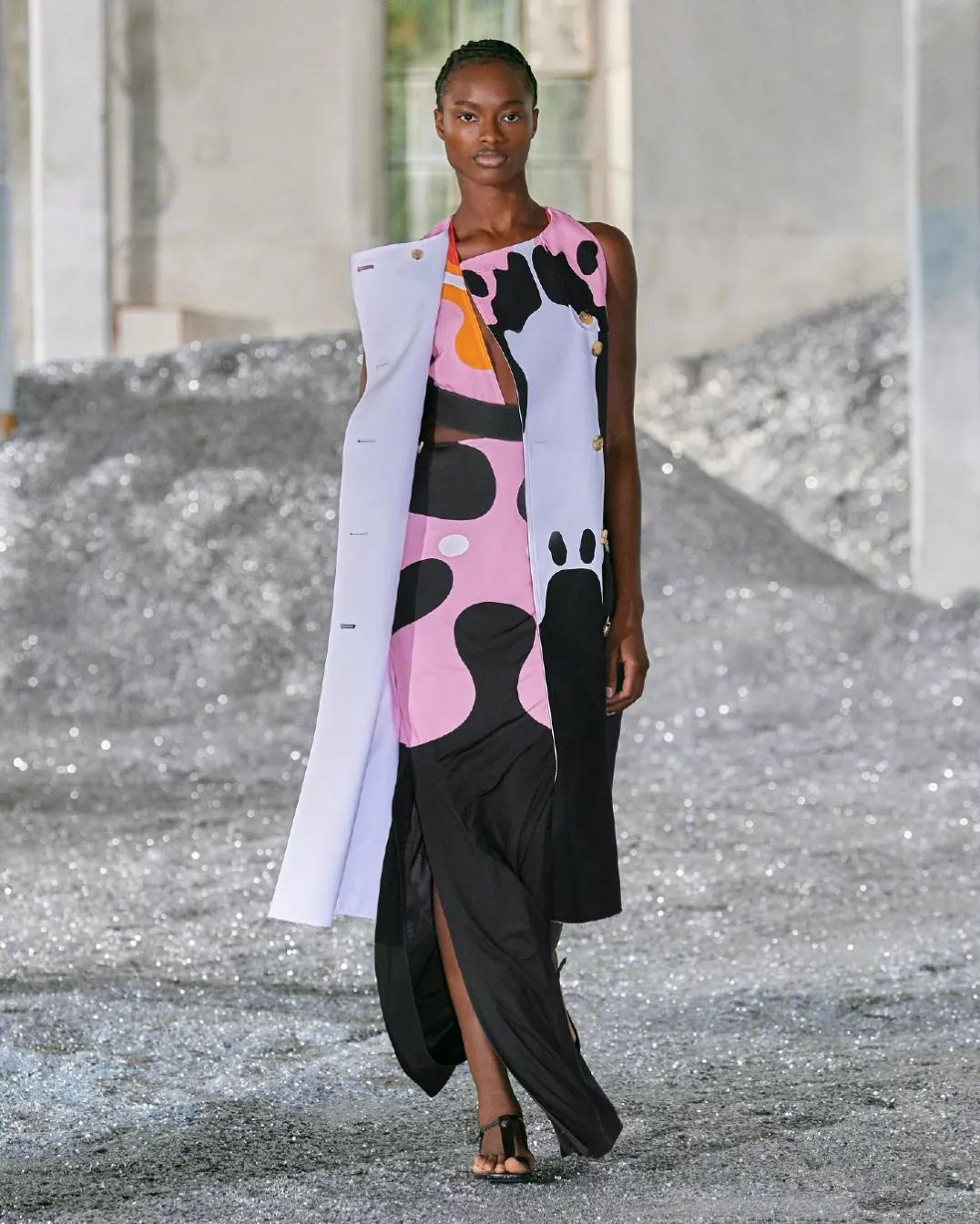 burberry2023女装,burberry2022春夏女装秀