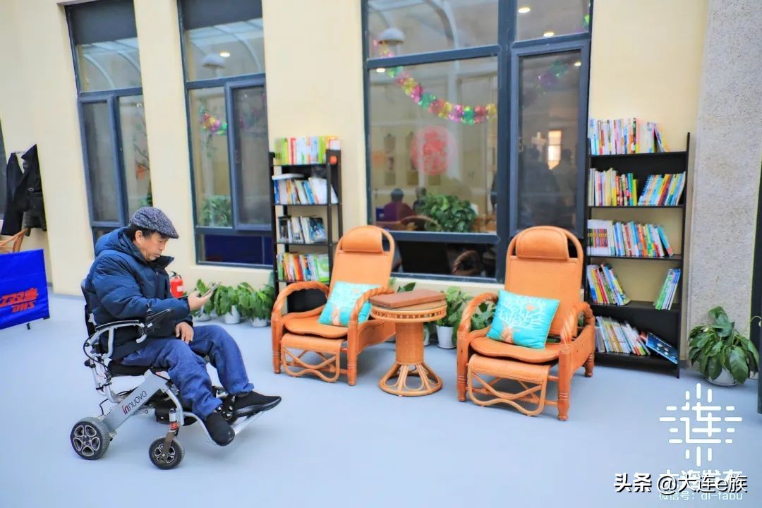 澶ц繛甯傜敇浜曞瓙,鐢樹簳瀛愪腑鍗庤矾