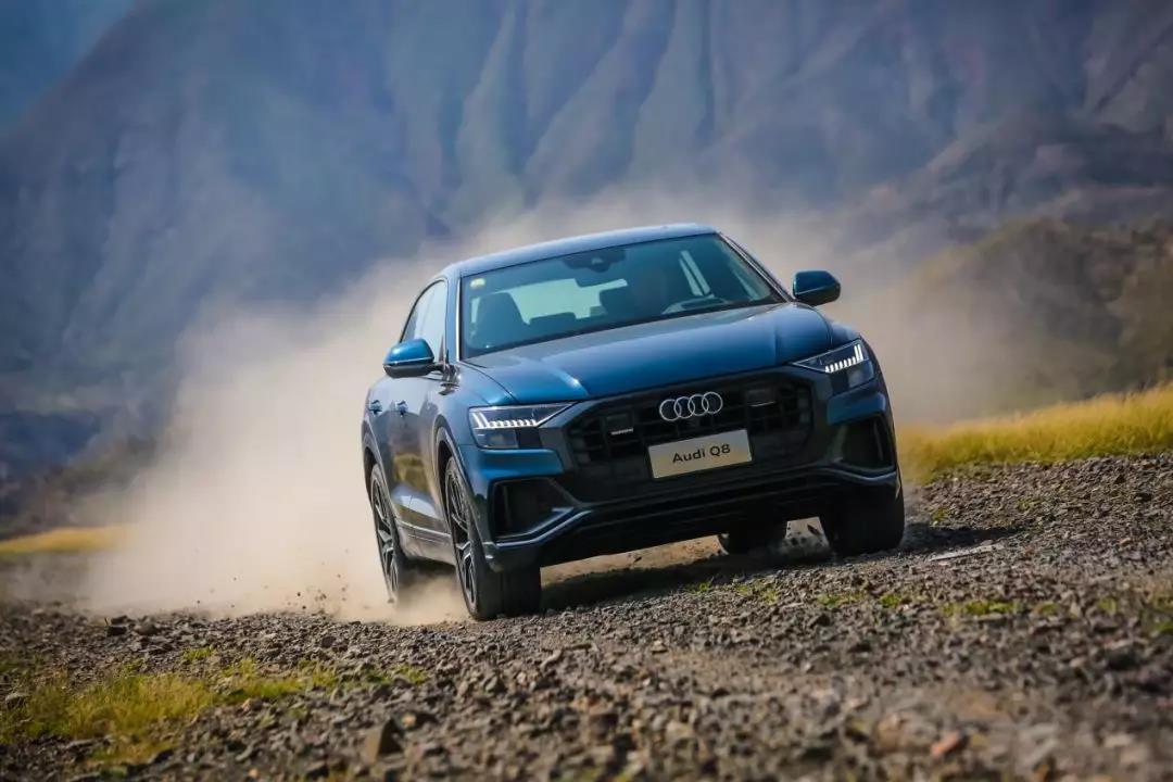 凯迪拉克ct5降价3万5,凯迪拉克ct5惊艳亮相成都车展