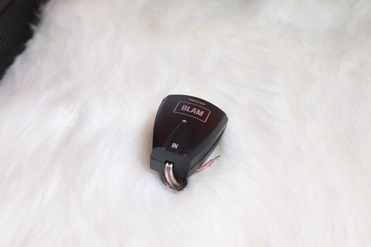 深圳汽车音响改装效果试听,深圳速腾汽车音响改装