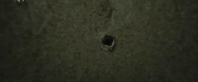 群租吃人游戏，前两分钟男主就被爆头