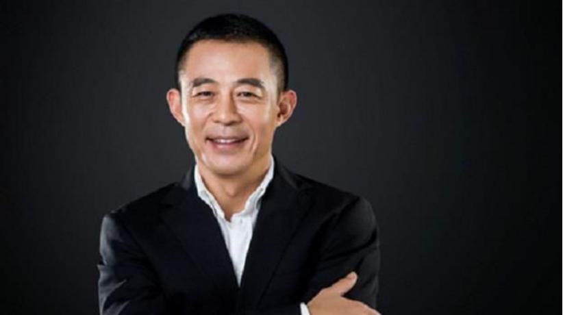 侯勇小20岁娇妻疑怀孕,结三次婚至今无子,妻子每个都年轻貌美