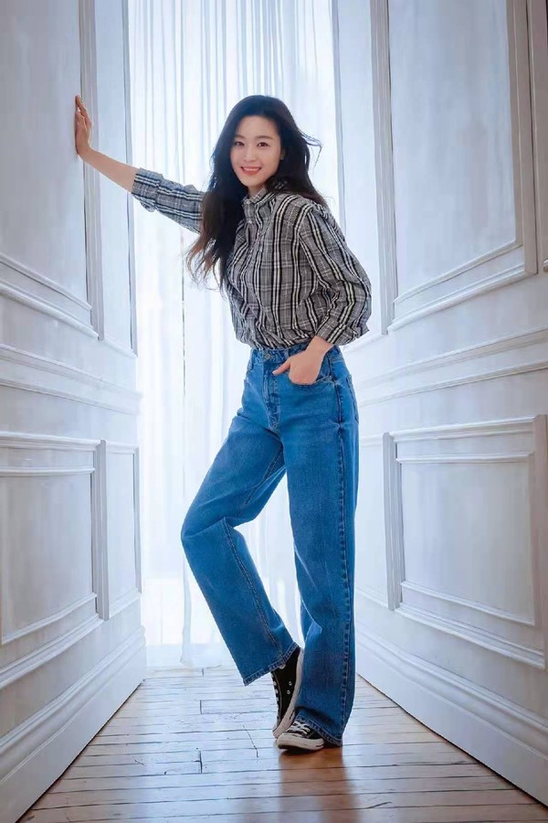 全智贤白裤写真,全智贤穿露脐装图片