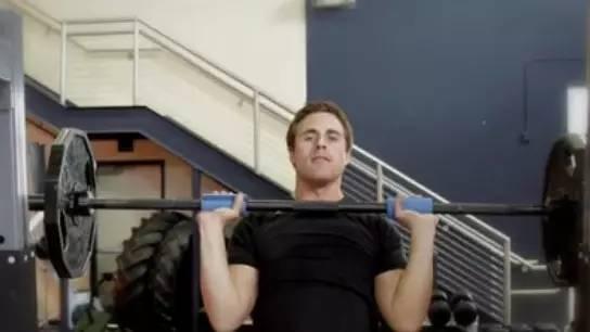 腕力如何练小臂,小臂肌肉强对掰腕子有帮助吗