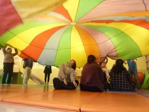 踩过辅导班的坑,几万的早教班有必要上吗