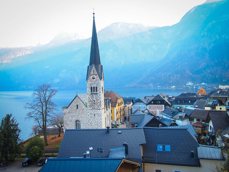 奥地利高山湖泊小镇哈尔施塔特,世界最美的湖区小镇