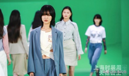 时装周的线上展览,时装周现场直播视频