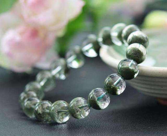 黄水晶与绿幽灵能一起佩戴吗,绿幽灵水晶为什么招财