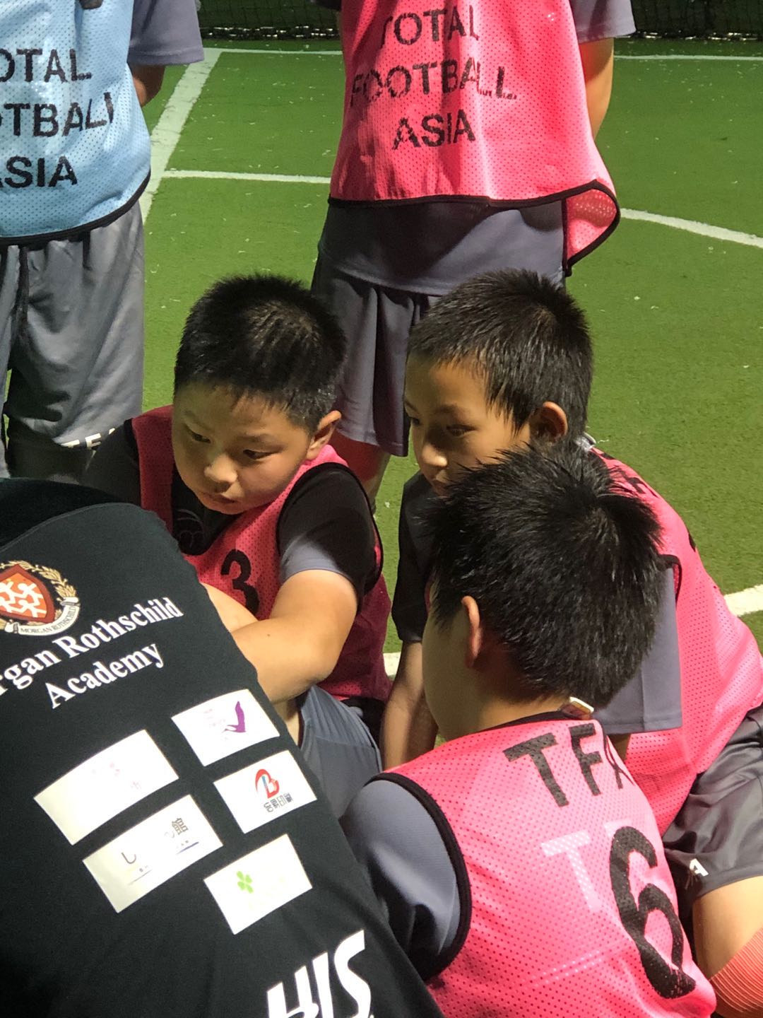 日本培养足球队员的经历有哪些,日本足球著名青训队员