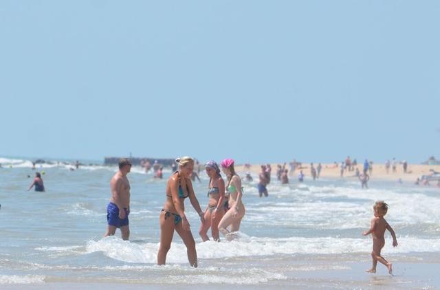 越南美女带妹子出游,越南美女旅游团