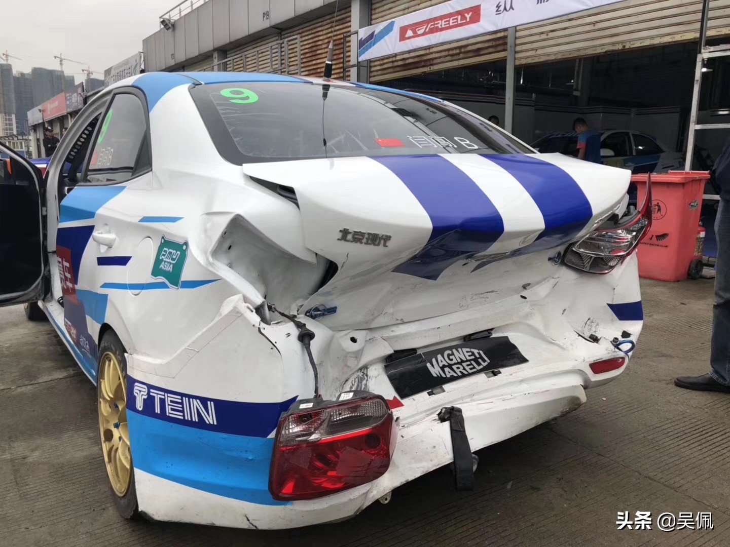 赛车场撞车了怎么办,赛车场撞了人怎么办