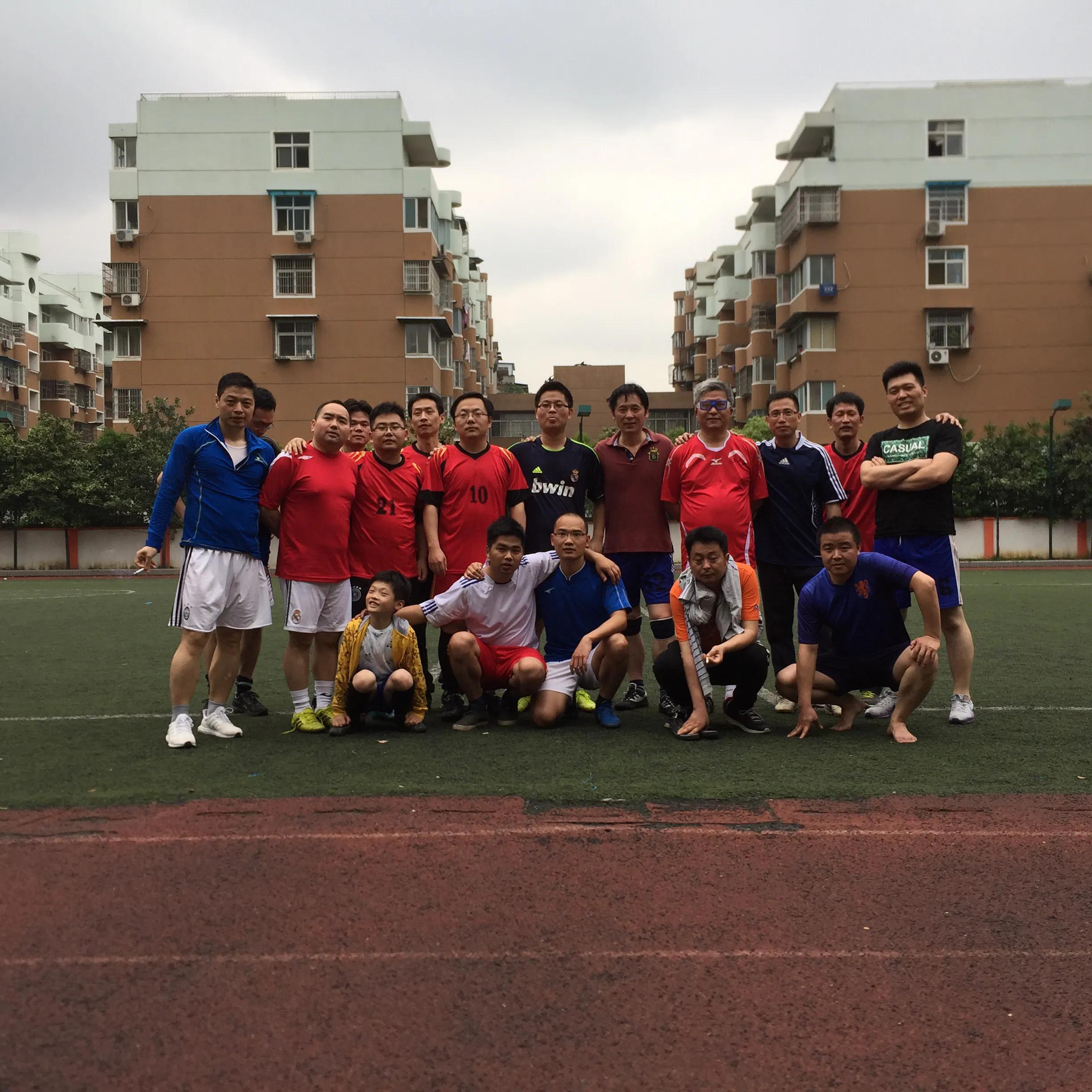 一生痴爱-献给上海交通大学125年校庆和足球队成立120周年