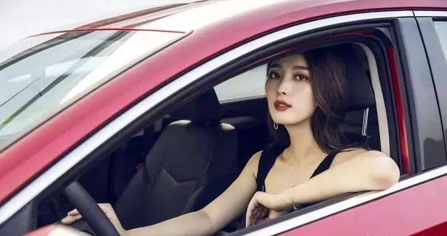 中国最美两厢车长安逸动xt,长安逸动xt15款自动挡