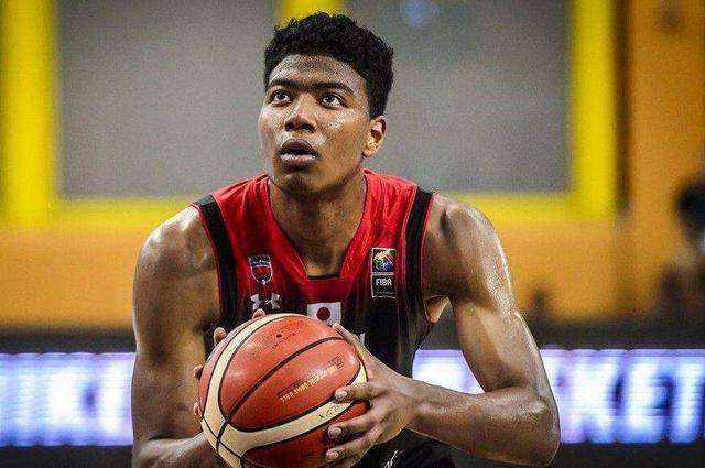 混血运动员变多究竟影响如何?日本队短跑、篮球全靠混血选手