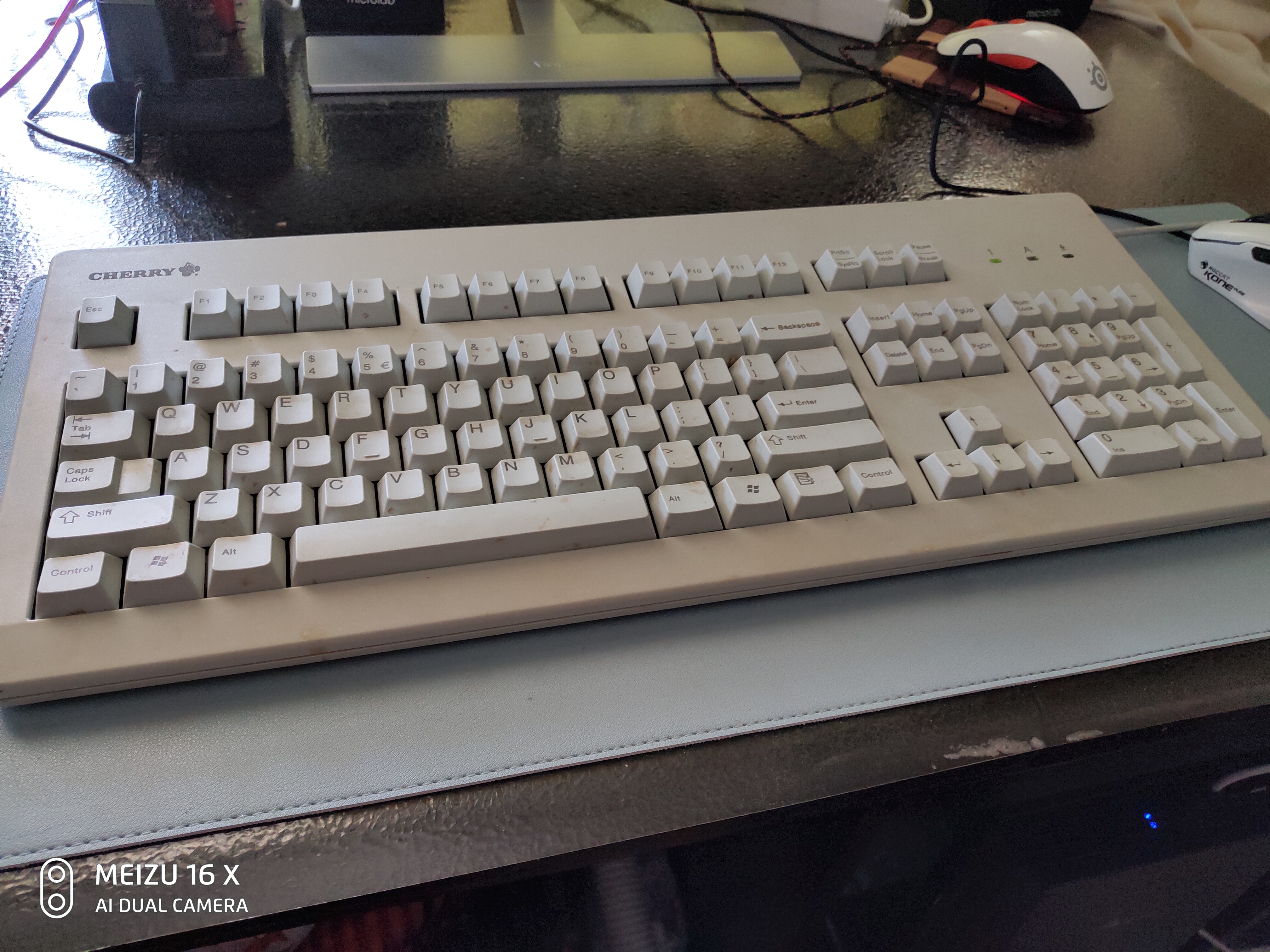 樱桃mx2.0和mx3.0键盘有什么区别,樱桃2.0机械键盘和罗技k845哪个好