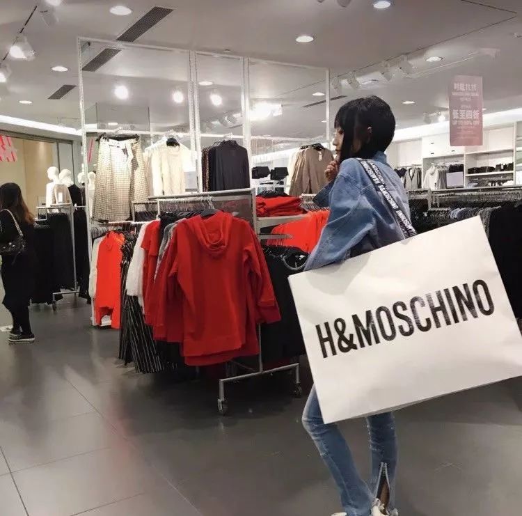 hm和芝麻街联名,moschino联名hm