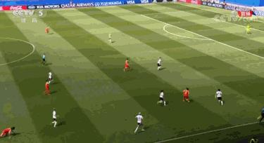 中国女足王霜接受采访,女足教练怼记者