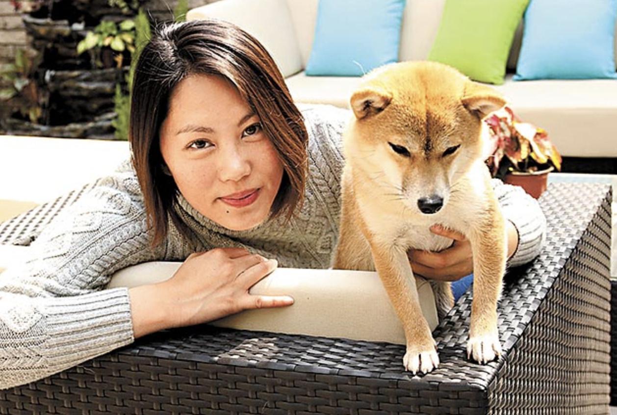 吕方与郑裕玲分手财产分割,香港吕方前任