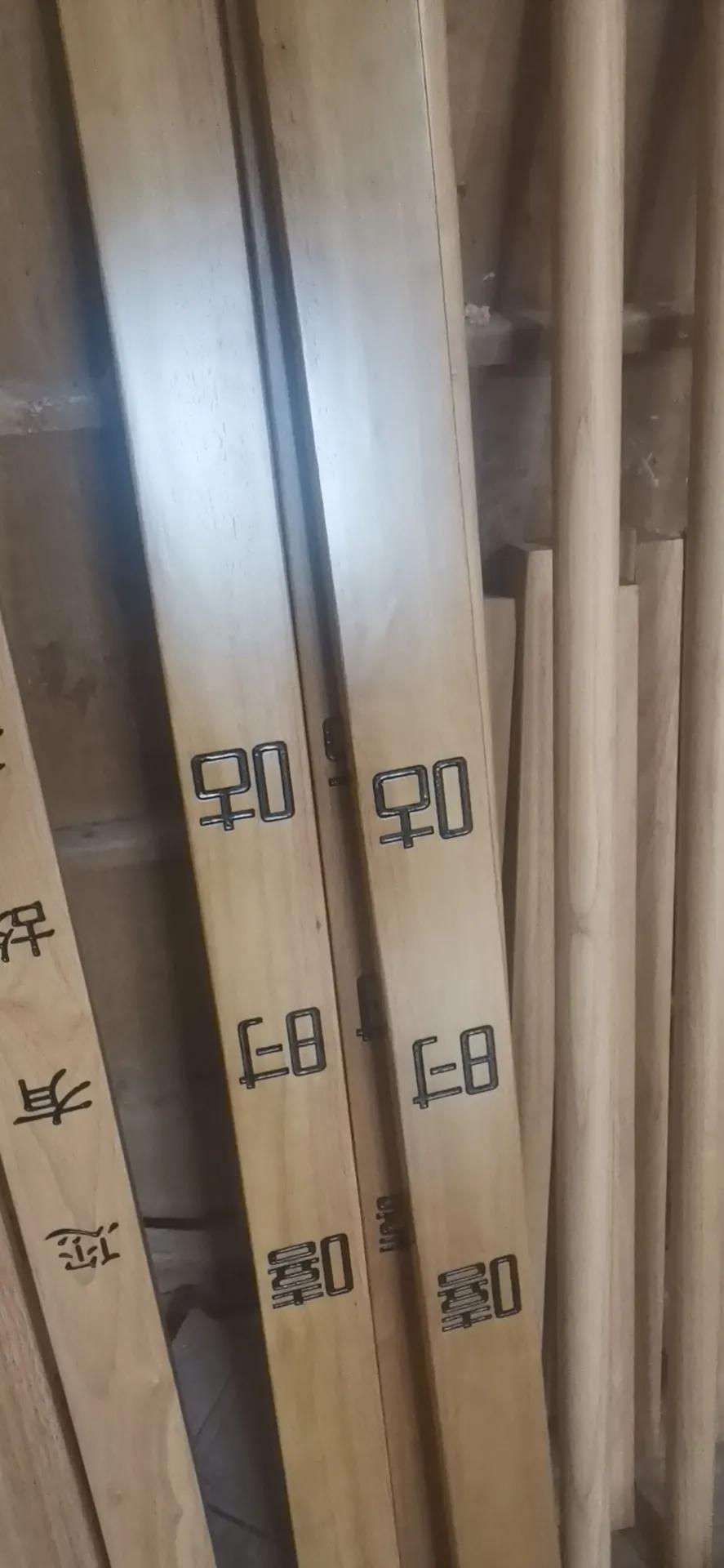 100%纯实木推拉门雕刻,玻璃门实木拉手定制雕刻