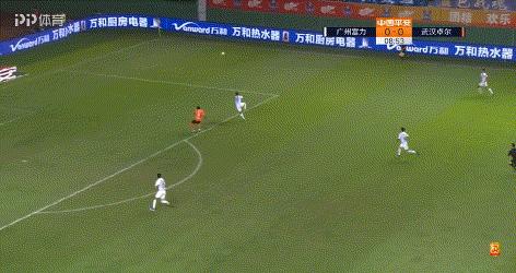 坚韧如钢铁温柔如蝶翼,武汉卓尔0:5广州恒大