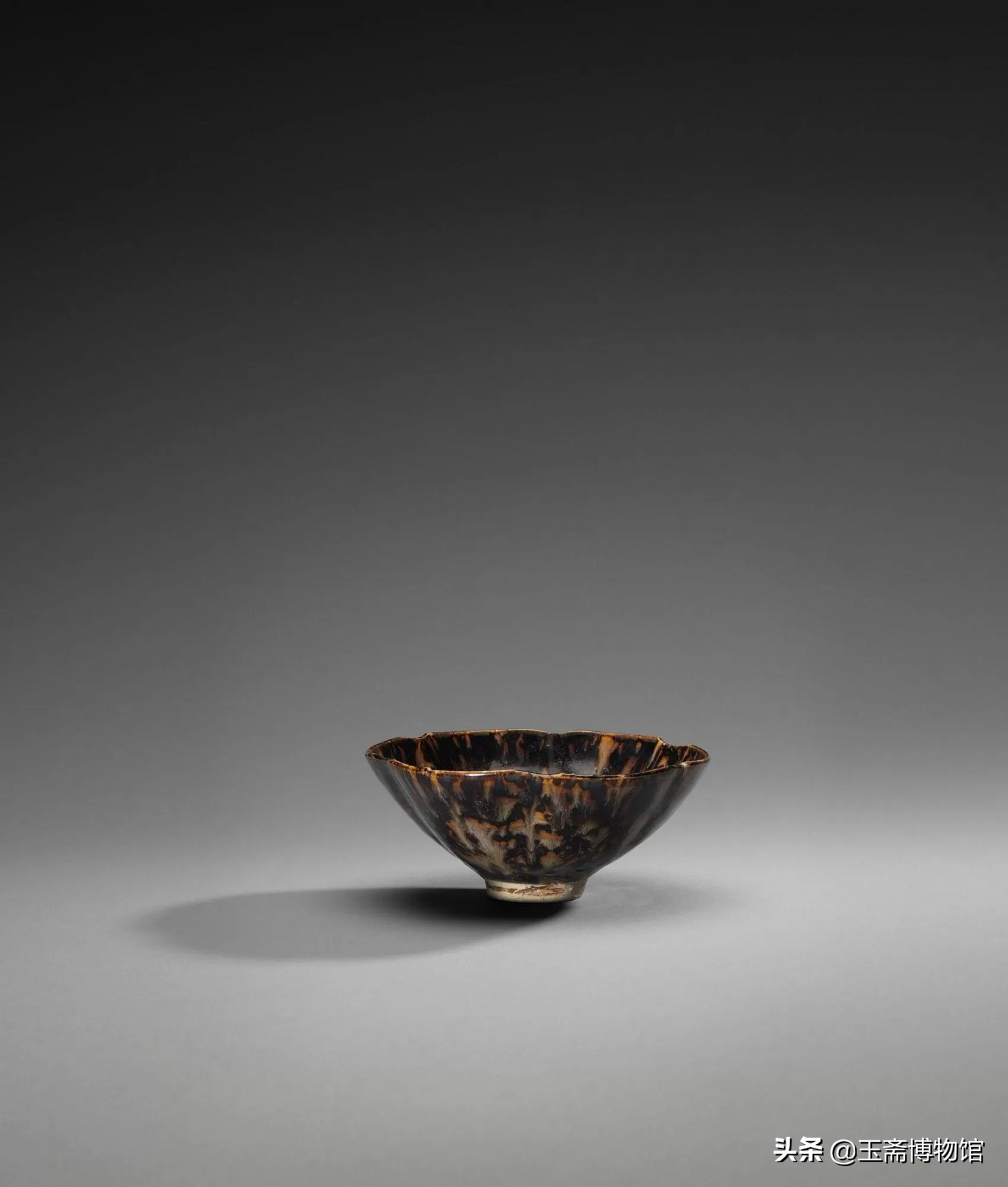 宋代吉州窑顶级瓷器 (宋代哥窑瓷器拍卖纪录)