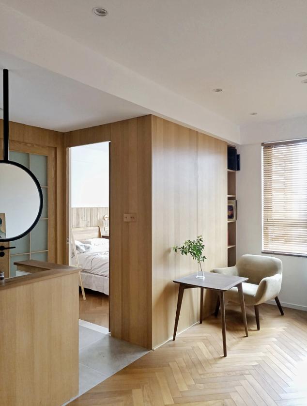 年轻人一人一猫的独居生活,一屋一人一猫的生活视频