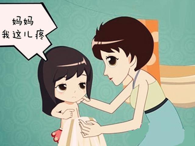 宝宝胸部鼓鼓的正常吗,宝宝一边胸部鼓鼓的是怎么回事