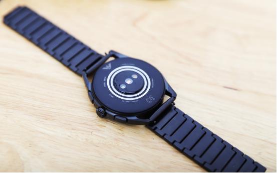 阿玛尼男士手表上手体验,阿玛尼四代