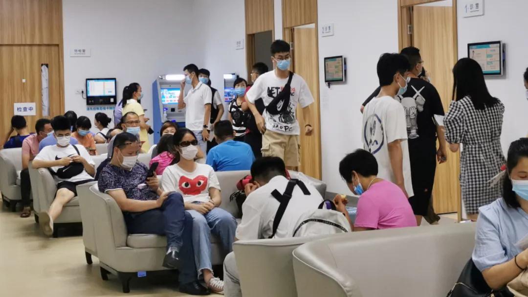 2021年志愿填报须知：视力低于4.8，这些专业不能报？