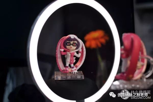 yeelight便携式美妆镜,yeelight手持式便携化妆镜