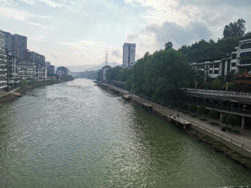 大阳v锐150和豪爵vr150e对比,豪爵vr150e踏板测评