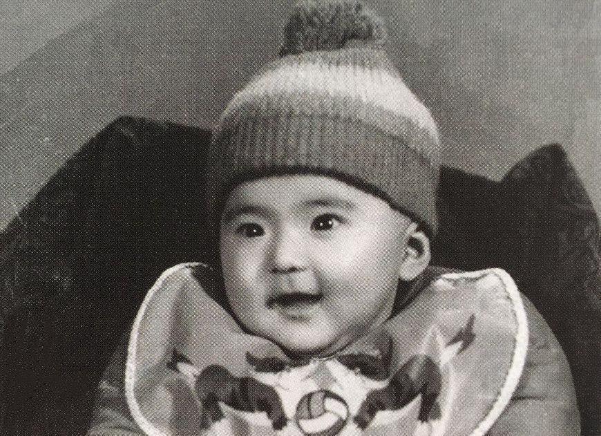 2段婚姻，和丈夫剃度出家，41岁病逝，父亲跪在地上埋怨自己