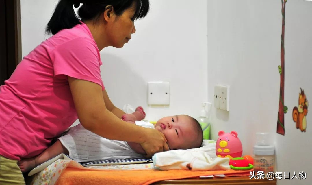 带娃多年后宝妈再就业该怎么办,保姆带娃崩溃