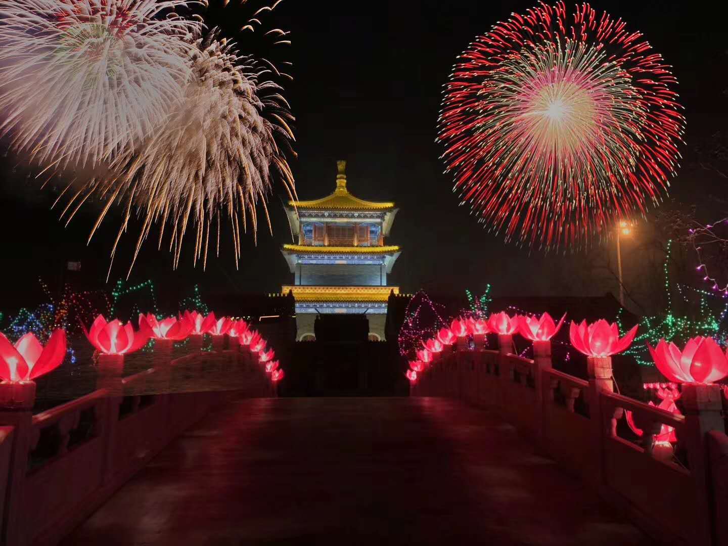 正月十五闹元宵河南电视台晚会,正月十五闹元宵大街小巷人欢笑