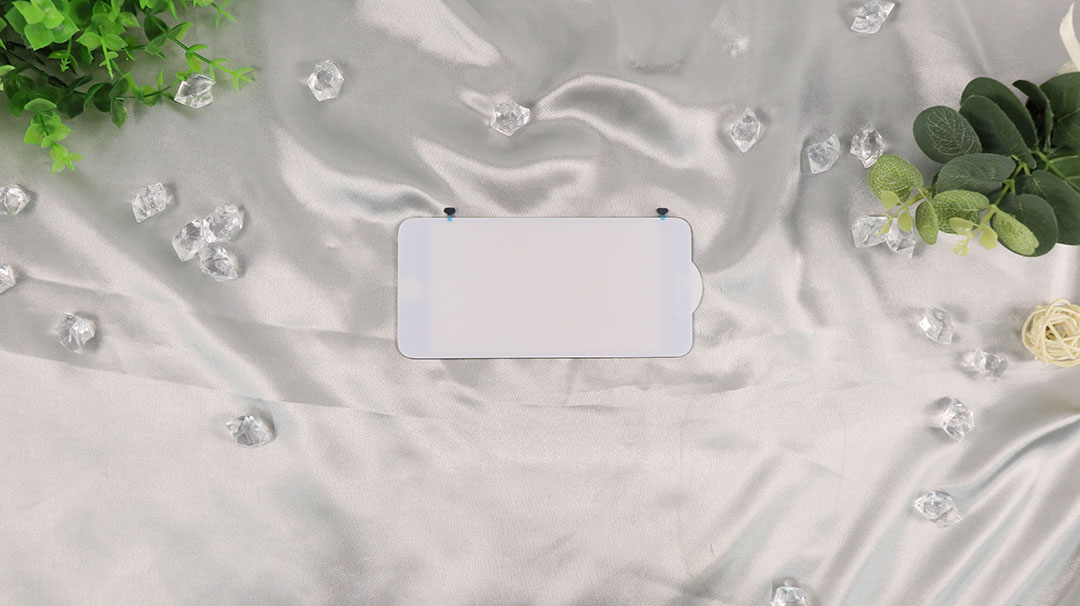 吃鸡很难吗?那是你没用对手机钢化膜