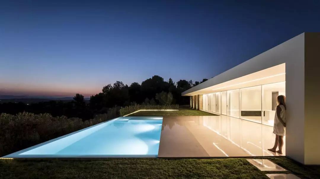 瑞博全屋智能家居,瑞博极简主义豪宅