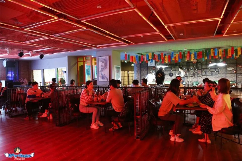 蓝粉免费！沈阳首家脱单主题潮玩空间，这才是成年人该去的地方