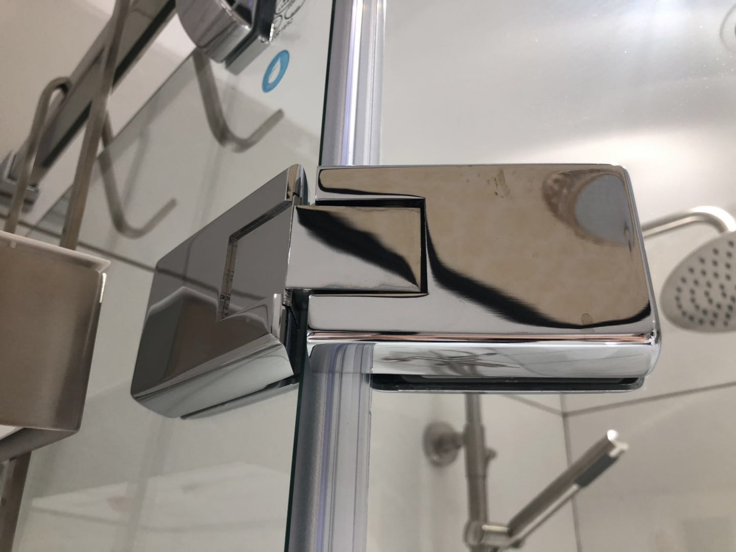 怎么选卫生间花洒马桶和浴柜,卫生间的马桶和淋浴柜怎么选