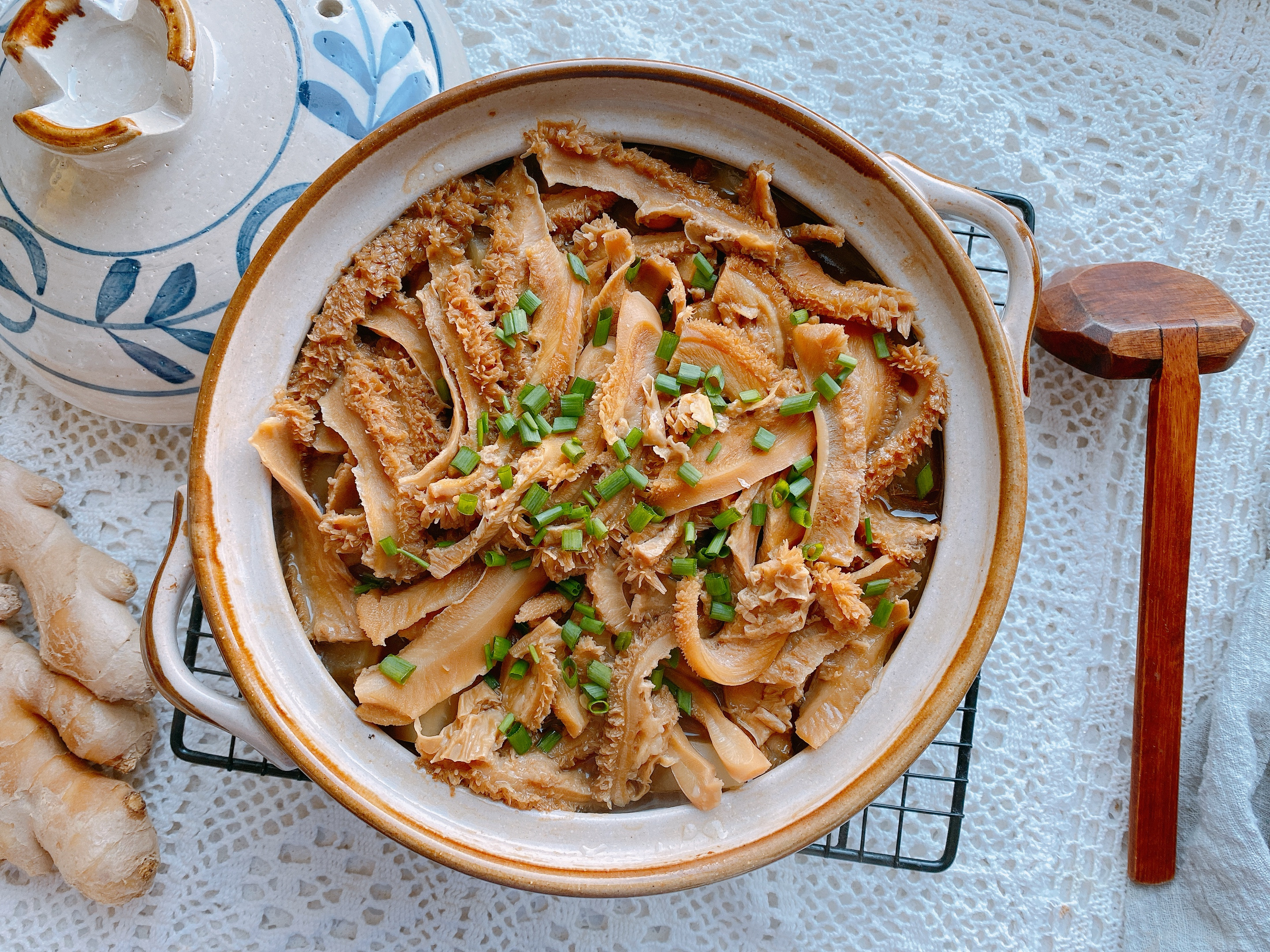 牛肚炖老萝卜最佳做法,牛肚和什么配菜炒着好吃