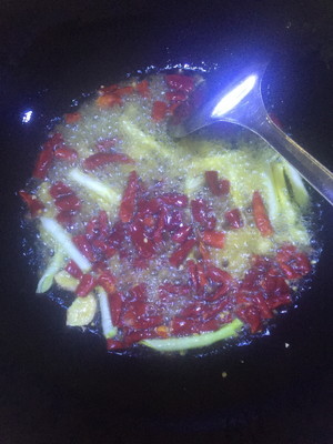 火锅鱼不用火锅底料,喜欢吃火锅又不能吃辣的