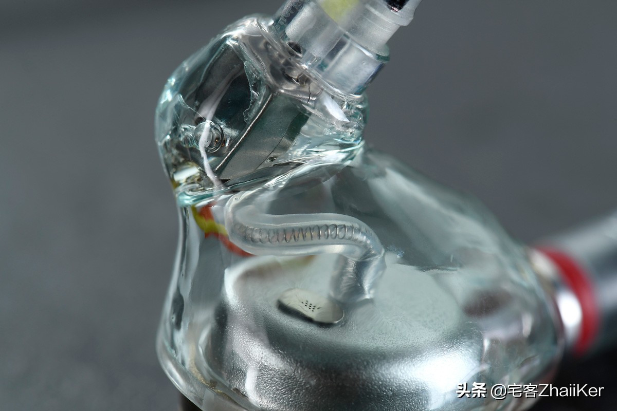 索尼黑砖配什么耳机最佳,索尼颈挂式耳机十佳评测