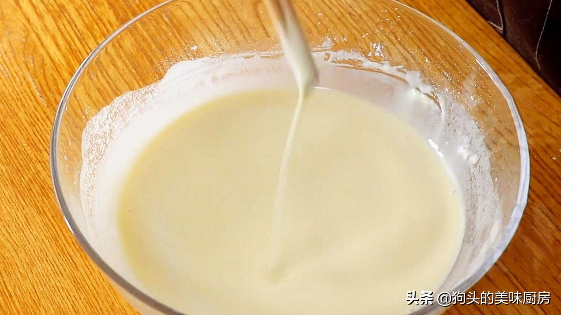 天热就喜欢吃它，6块钱一碗，自己也能做，筷子一搅，爽滑又筋道