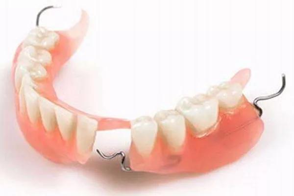 缺了一颗牙不影响吃饭,缺了一颗牙不补