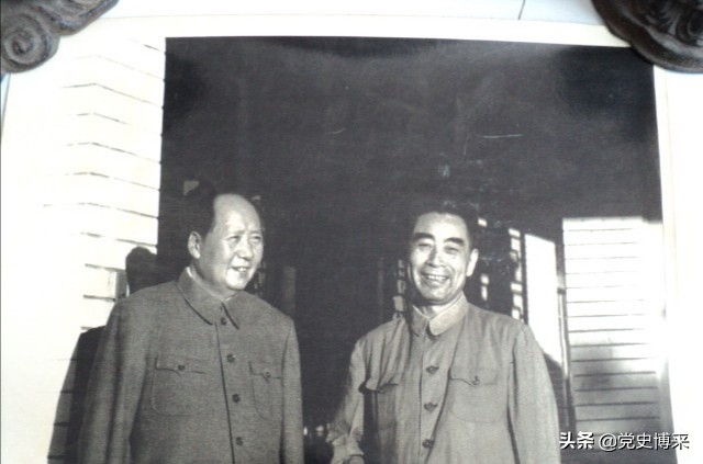 毛*东泽**眼中的周恩来：第一流的组织者和政治家