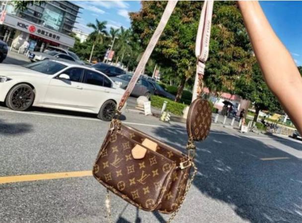 帮人代购lv包包应该收多少代购费,lv麻将包真假鉴定深圳