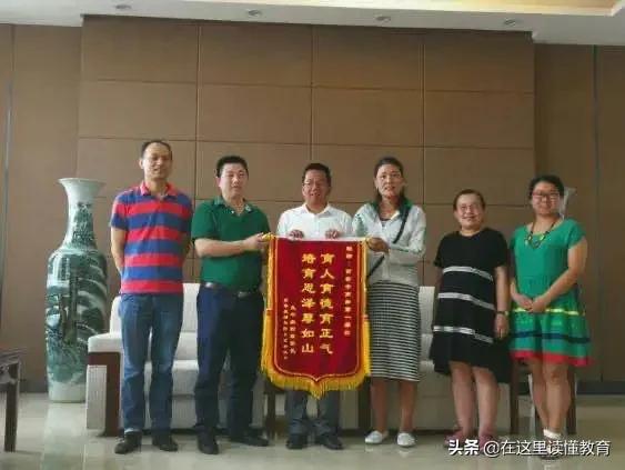 西安市高新第二学校排名,西安市高新第一学校初中校服